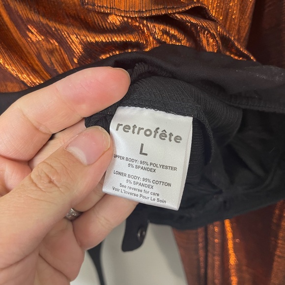 RETROFETE Fiona Metallic Ruffle Bodysuit Rust L $250 Plunge Puff Sleeve - Picture 8 of 10